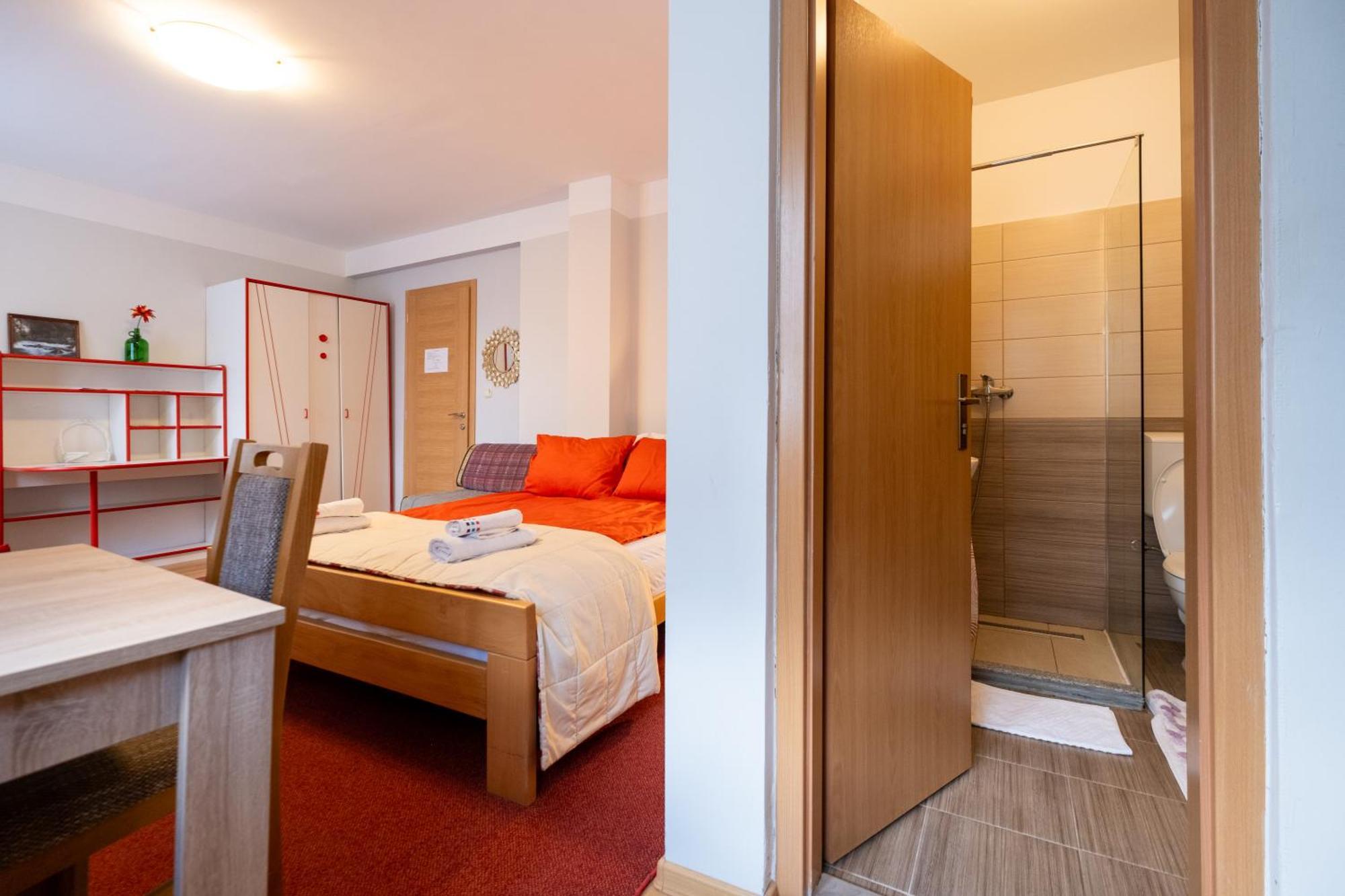 Guesthouse Rose ซาราเยโว ภายนอก รูปภาพ