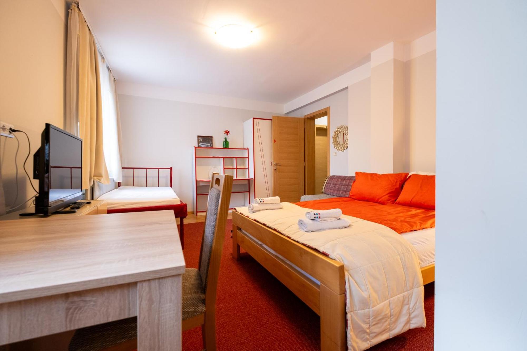 Guesthouse Rose ซาราเยโว ภายนอก รูปภาพ